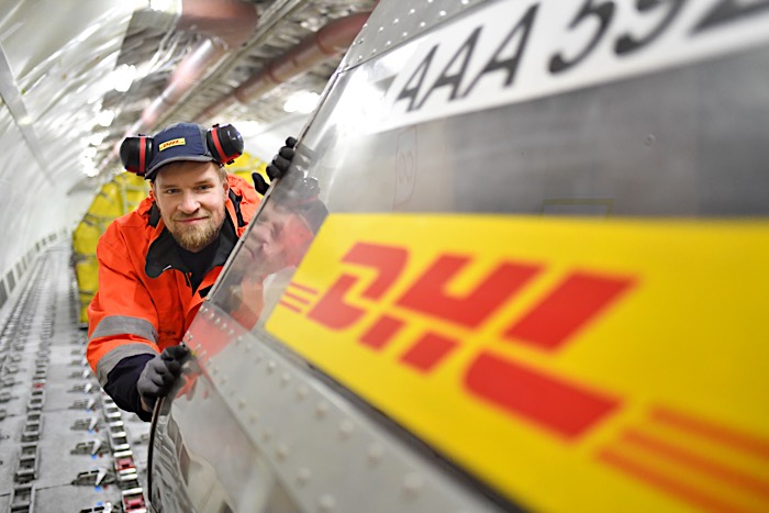 DHL
